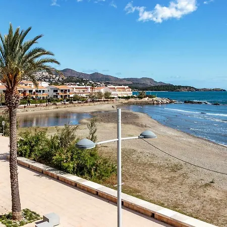 Apartment Port De 29 Con Vistas Al Mar Llanca